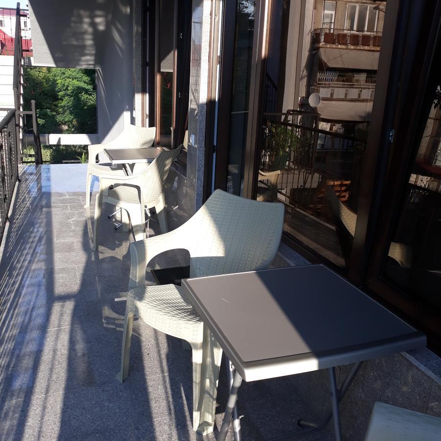Sunny Days Hotel Kobuleti Exterior photo
