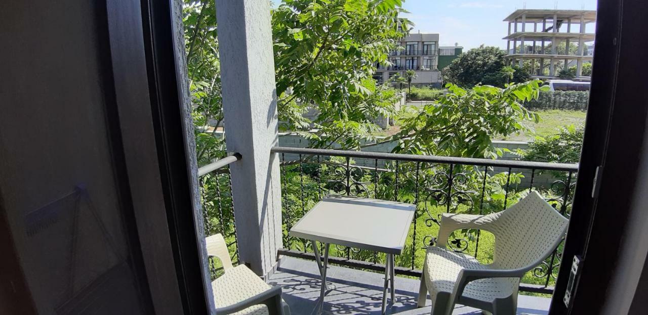 Sunny Days Hotel Kobuleti Exterior photo