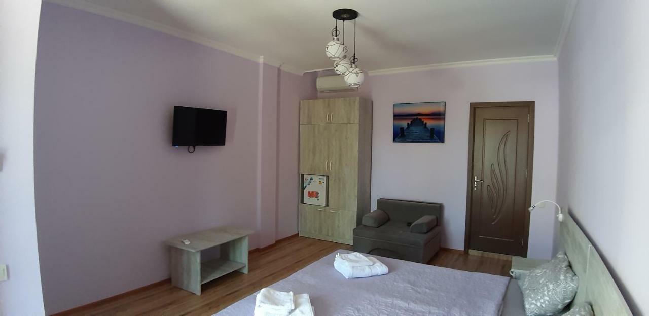 Sunny Days Hotel Kobuleti Exterior photo